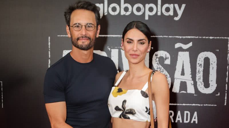 Rodrigo Santoro e Mel Fronckowiak esbanjam beleza em evento - Fotos: Victor Chapetta - Agnews