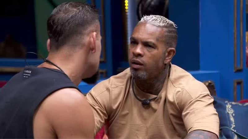 Em conversa com Nizam sobre os próximos passos do jogo no BBB 24, Rodriguinho revelou qual participante puxaria para o paredão - Reprodução / TV Globo