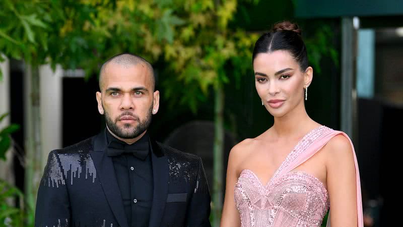 Daniel Alves e Joana Sanz - Foto: Getty Images