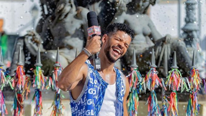 O ator, músico e apresentador Felipe Velozo; artista faz parte do time de cobertura do Carnaval da Globo - Foto: Divulgação