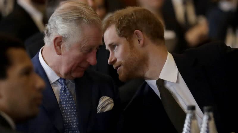 Rei Charles III e príncipe Harry - Foto: Getty Images