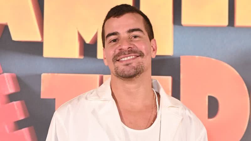 Em Família é Tudo, Thiago Martins será Júpiter, um playboy mimado por sua avó - Foto: Reprodução/TV Globo