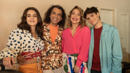 Alexandre Lino com elenco do filme A Miss - Foto: Divulgação