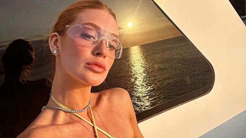 Marina Ruy Barbosa esbanja beleza impactante em barco - Reprodução/Instagram