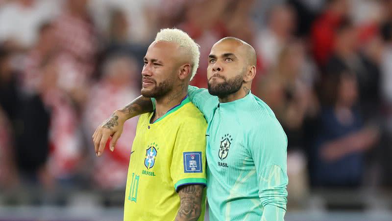 Neymar Jr e Daniel Alves - Foto: Getty Images