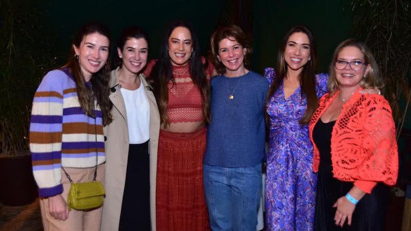 Silvia Abravanel junto de suas irmãs Rebecca, Renata, Daniela, Patrícia e Cintia - Leo Franco/ Agnews