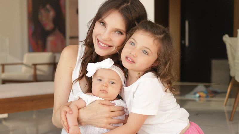 Júlia Pereira e as filhas, Suzanne e Camille - Foto: Talita Ciardi