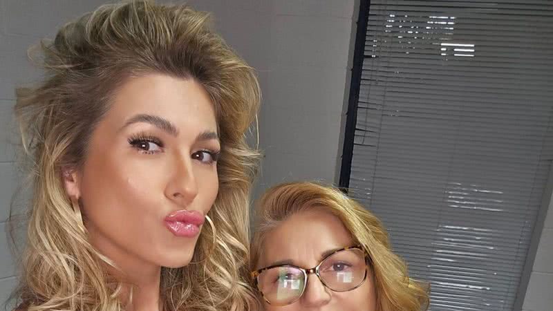 Mãe de Lívia Andrade surge em cliques raros - Reprodução/Instagram