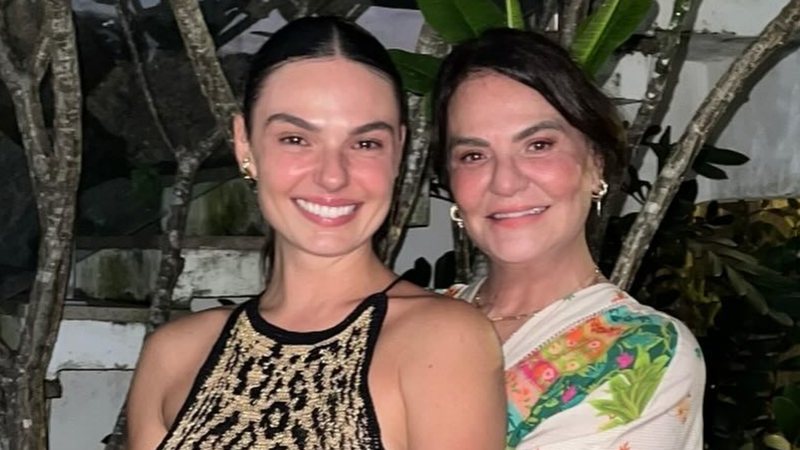 Isis Valverde e a mãe - Reprodução/Instagram