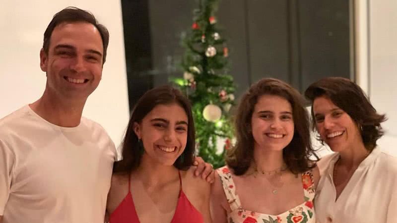 Tadeu Schmidt com a família - Foto: Reprodução/Instagram