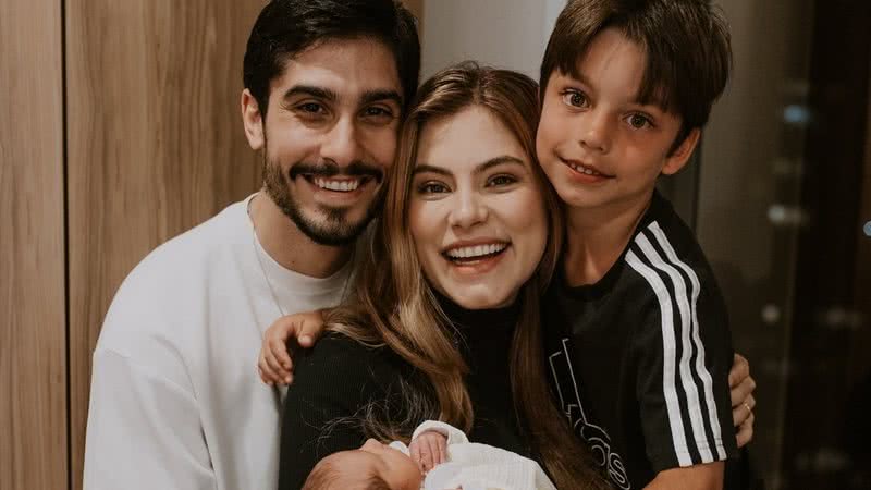 Bruna Hamú com a família - Reprodução/Instagram