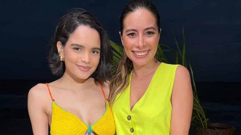 A atriz Carol Macedo com Marcela Monteiro para programa no Youtube - Divulgação