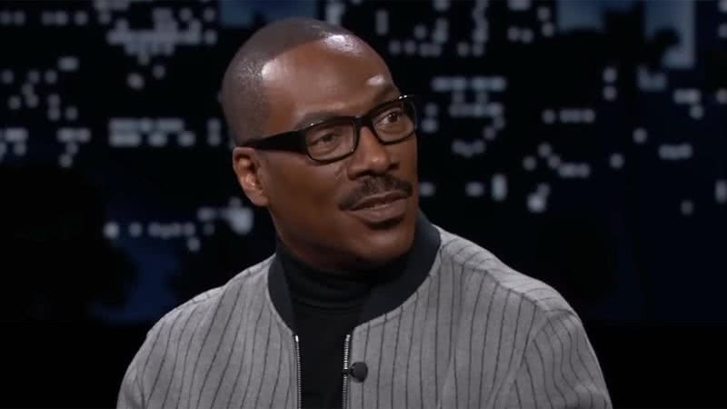 Eddie Murphy durante entrevista no programa de Jimmy Kimmel - Foto: Reprodução / YouTube