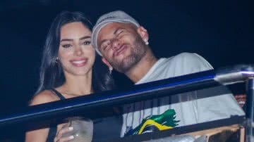 Bruna Biancardi e Neymar, no show de Thiaguinho, em São Paulo - Brazil News