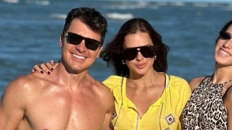 Rodrigo Faro e esposa impressionam ao surgirem com as filhas - Reprodução/Instagram