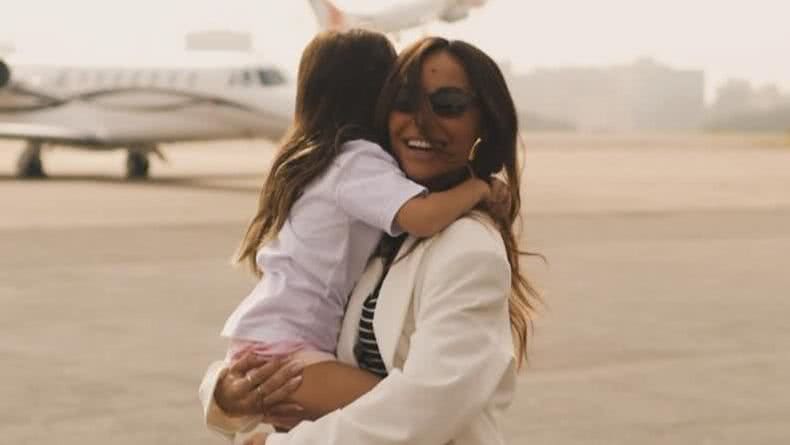 A apresentadora Sabrina Sato e sua filha, Zoe - Foto: Reprodução/Instagram @sabrinasato