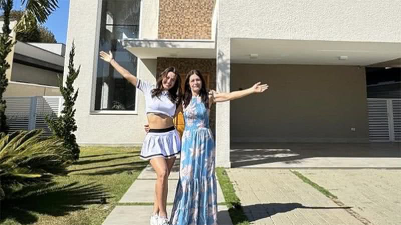 Beatriz Reis com a mãe em sua nova casa - Foto: Reprodução / Instagram