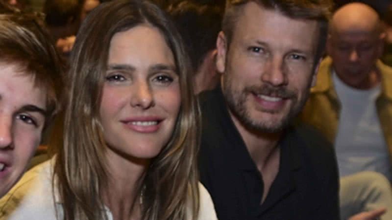 Fernanda Lima e Rodrigo Hilbert curtem noite no teatro com os filhos - Foto: Leo Franco / AgNews