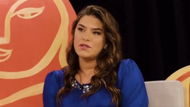 Priscila Fantin no podcast 'Mil e Uma Tretas' - Foto: Reprodução / YouTube