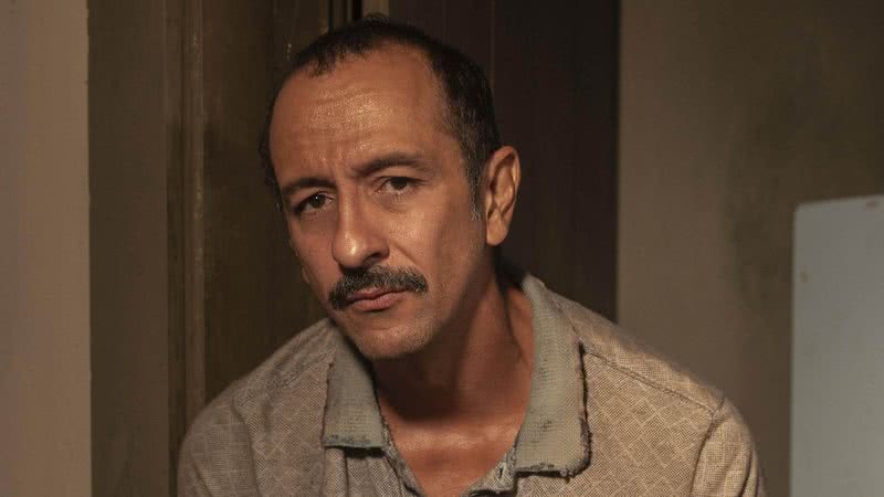 Tião (Irandhir Santos) na novela Renascer - Foto: Globo/Léo Rosario