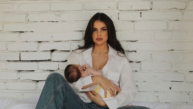 Amanda Kimberlly e a filha, Helena - Foto: Reprodução / Instagram; @eugustavolimaph