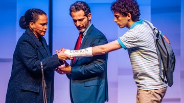 Elenco de Querido Evan Hansen em cena - Foto: Ricardo Brajterman