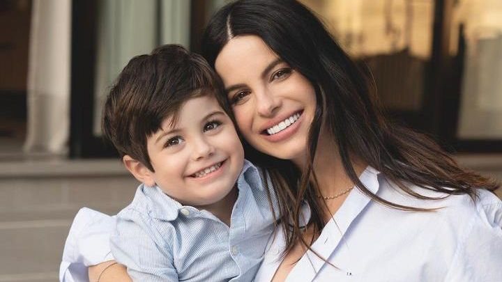 Sthefany Brito e o primogênito Enrico, de 3 anos - Foto: Vinícius Mochizuki