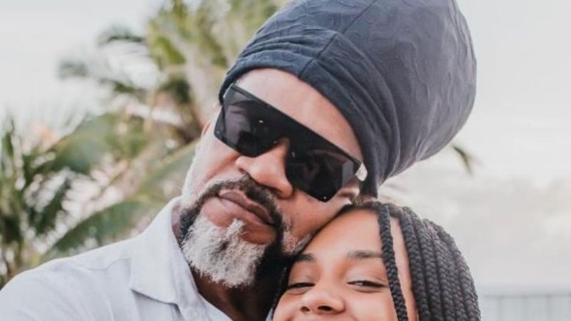 Carlinhos Brown com a filha, Leila - Foto: Reprodução / Instagram