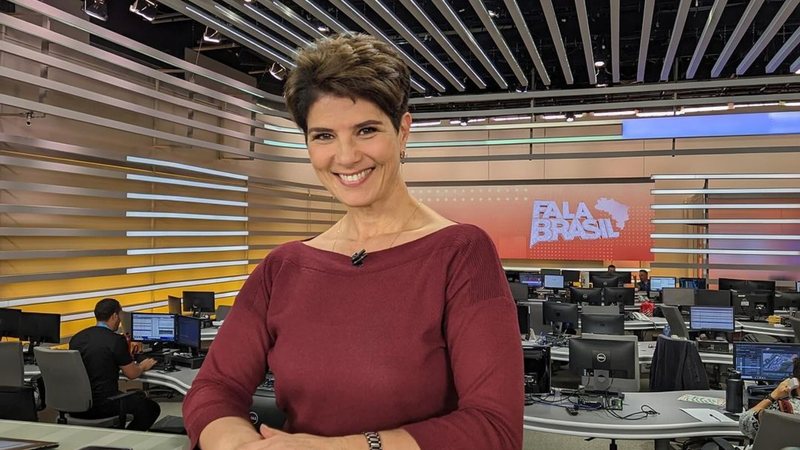 Mariana Godoy apresenta o Fala Brasil - Foto: Reprodução/Instagram