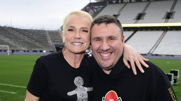 Xuxa e Júnior Coimbra no Futebol da Esperança - Foto: Divulgação