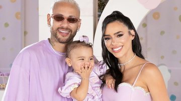 Neymar Jr e Bruna Biancardi com Mavie - Foto: Reprodução / Instagram; @queiroz