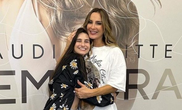 Isabella Oliveira, bailarina de Claudia Leitte, morreu aos 21 anos - Divulgação