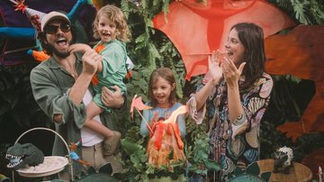 Chay Suede, Laura Neiva e os filhos, Maria e José - Foto: Reprodução/Instagram