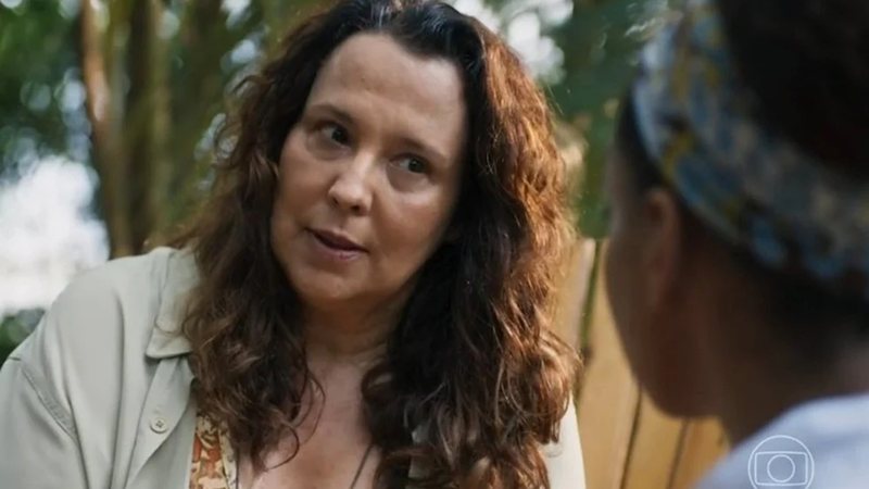 Moema (Ana Beatriz Nogueira) na novela Mania de Você - Foto: Reprodução/Globo