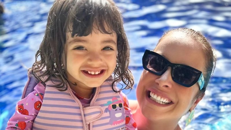 Renata Dominguez e a filha, Giulia - Foto: Reprodução/Instagram