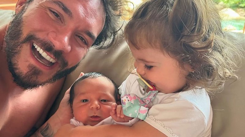 Eliezer com os filhos - Foto: Reprodução/Instagram