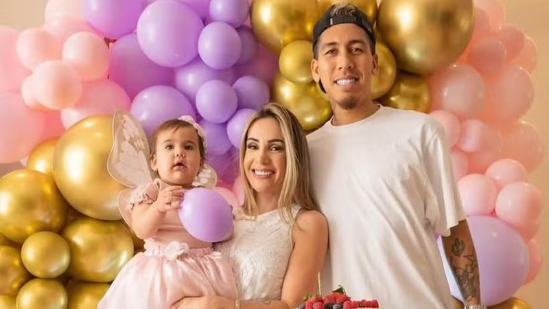 Roberto Firmino, Larissa Firmino e Sophia - Foto: Reprodução/Instagram