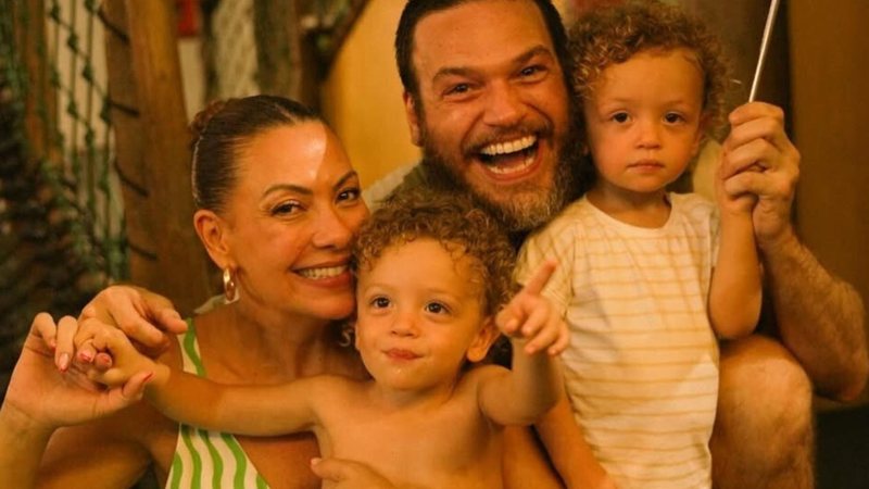 Fabiula Nascimento e Emílio Dantas com os filhos - Foto: Reprodução / Instagram