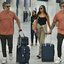 Marcos Mion e a filha Donatella no aeroporto Santos Dumont no Rio de Janeiro