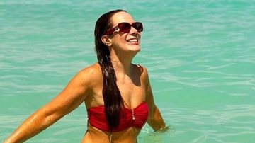 Regina Volpato esbanja beleza na praia - Reprodução/Instagram