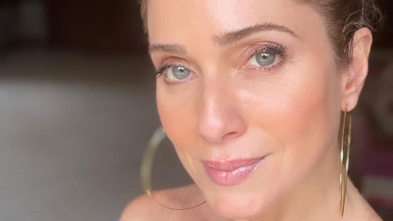 Leticia Spiller arrancou elogios com selfie de biquíni em sua rede social - Reprodução/Instagram