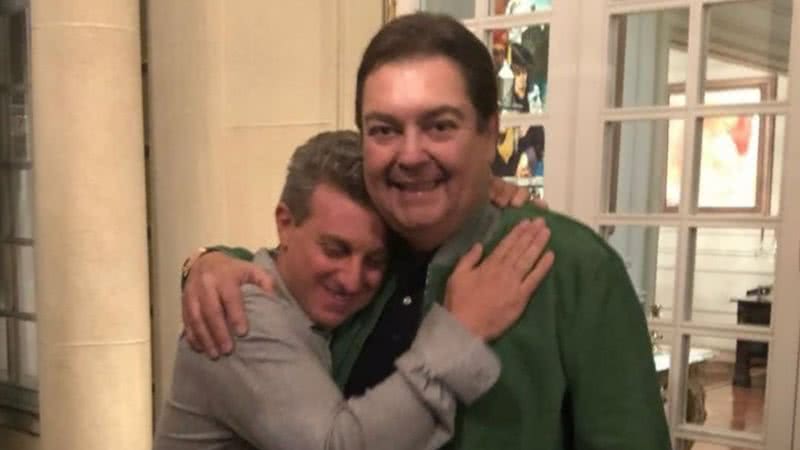 Luciano Huck deseja sorte para Faustão em dia de estreia na Band: - Reprodução/Instagram