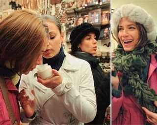 LETÍCIA, MILENA E KARLA VÃO ÀS COMPRAS