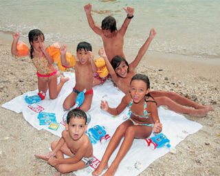 A PRAIA É O POINT DAS CRIANÇAS