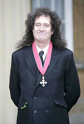 Brian May entrega tese 36 anos... - Foto: AFP