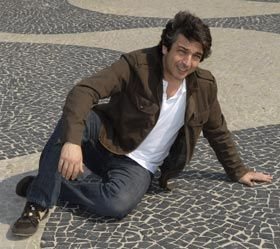 Ricardo Darín conhece as praias de Búzios... - Arquivo Caras