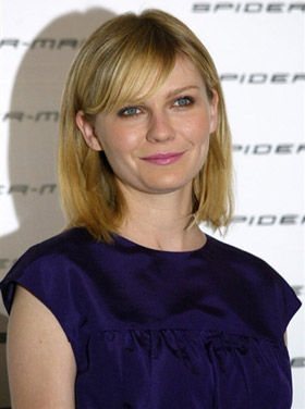 Kirsten Dunst se interna em clínica... - AFP