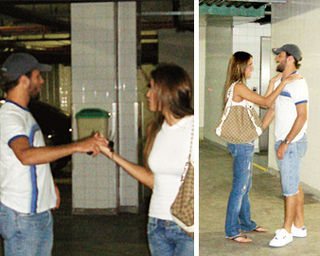 Na noite de quarta-feira, 7, Deborah e Roger deixam a casa de amigos após jantar, no Rio