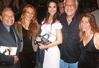 Stênio, Marilene, Alexandra e Fagundes felicitam Tássia por <i>O Baile</i>