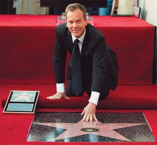 KIEFER SUTHERLAND NA CALÇADA DA FAMA - Reuters